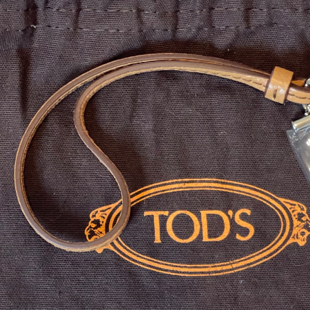 Tod's Joy Tote Leather and Metal Logo Charm Hanging Bag Tag - Picture 6 of 10